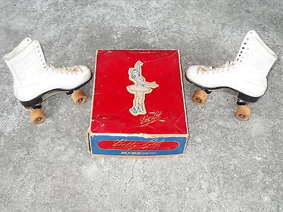   VINTAGE OLD SCHOOL WHITE LEATHER BETTY LYTLE WOMEN ROLLER SKATES HYDE