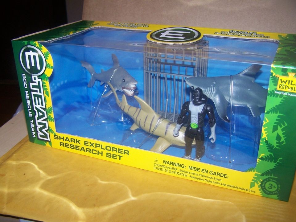 Team Shark Explorer Research Set  NEW IN BOX