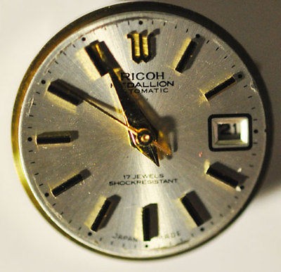 VINTAGE RICOH W DATE DIAL AUTOMATIC MOVEMENT 17 JEWELS #148