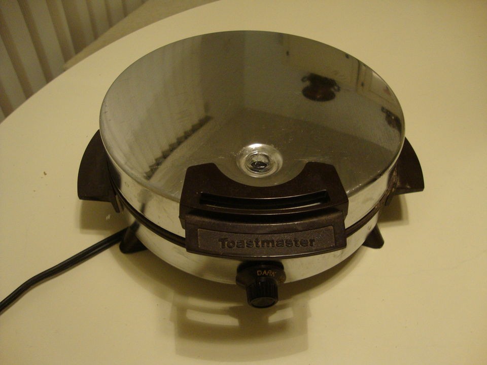 Vtg Round Toastmaster Electric Waffle Maker Baker