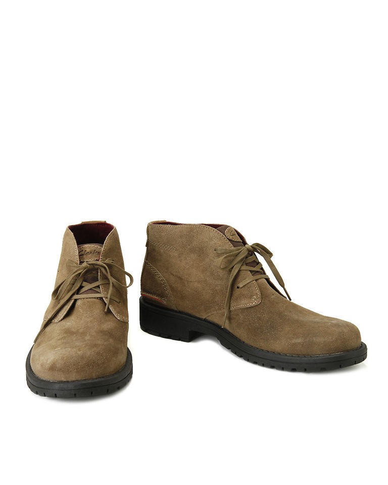 CLARKS (Mens) Nadal Taupe Suede Chukka Boots