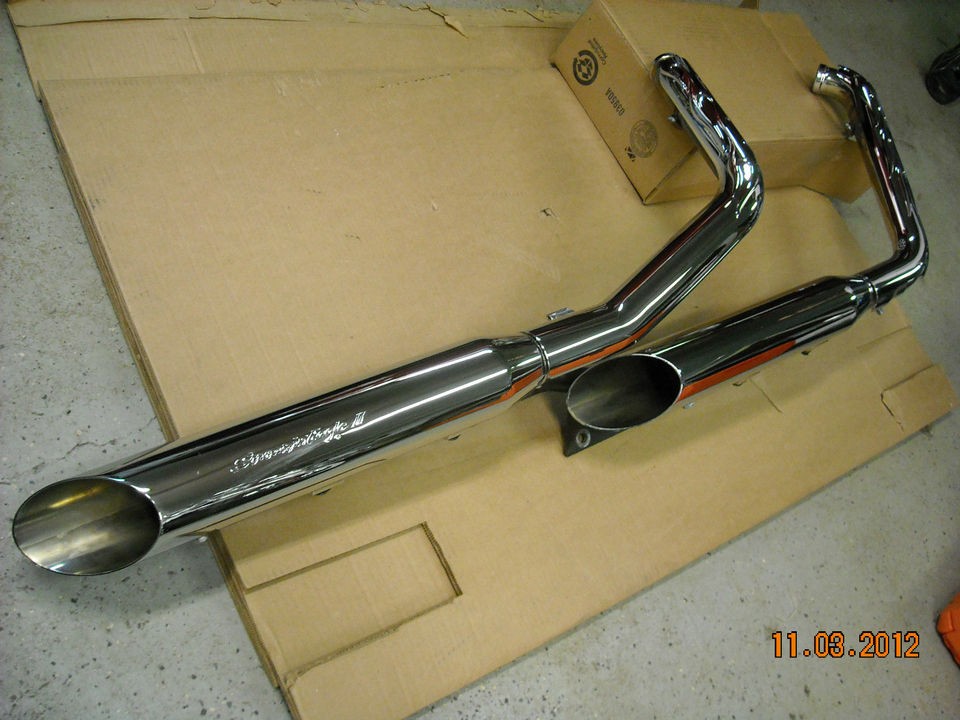 Screaming Eagle II Exhaust for 00   06 Heritage Softail With Flame 