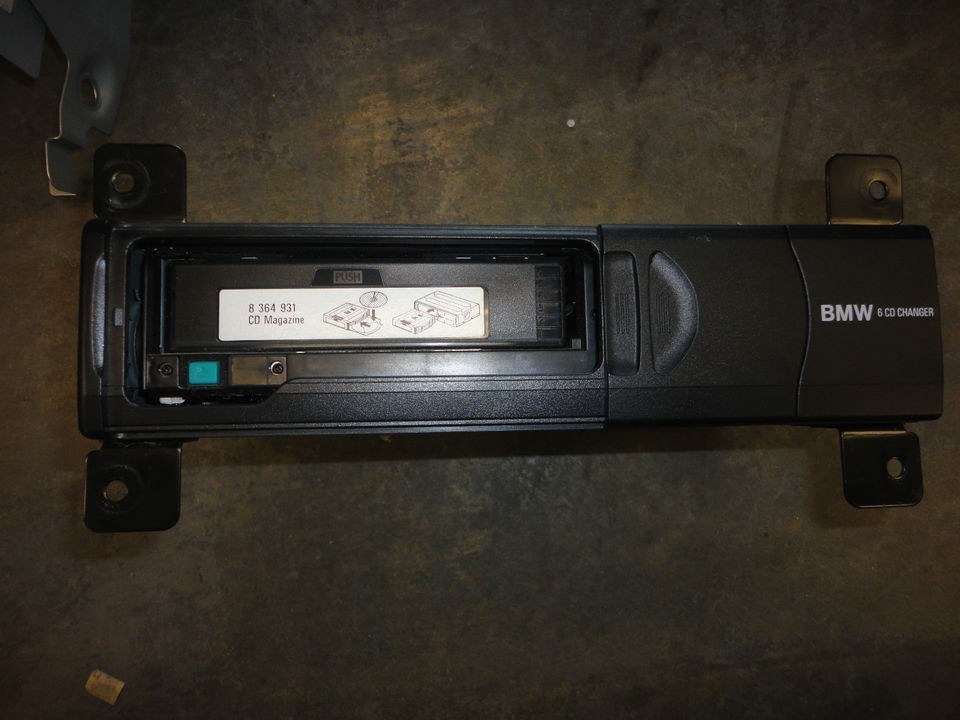 01 BMW X5 CD CHANGER 6 DISC   PART#82110026418 STOCK#D2466