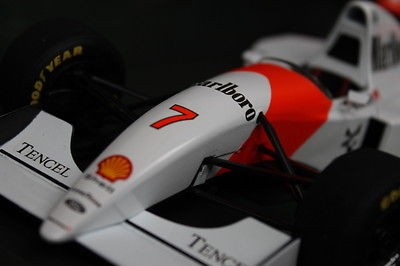 Minichamps 1/18 McLaren Ford MP4 8 Andretti Hakkinen Marlboro 93