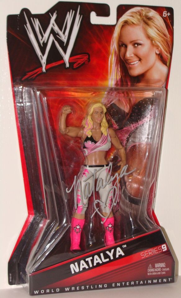   SIGNED WITH EXACT PROOF WRESTLING DIVA MATTEL SERIES 9 ACTION FIGURE