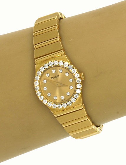 STUNNING PIAGET 18K GOLD & DIAMONDS LADIES WRIST WATCH