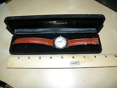 VINTAGE VANTAGE ANTIMAGNETIC MENS WATCH PRE OWNED