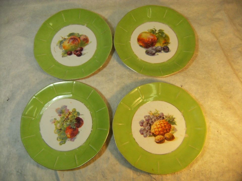 SET OF 4 VINTAGE VICTORIA CHINA CZECHOSLOVAKIA FRUIT PLATES w/ GREEN 