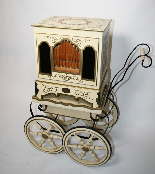 FAIRGROUND STREET MONKEY ORGAN MUSIC BOX ORGANETTE