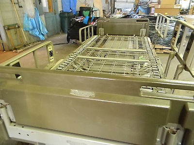 HILL ROM 840 ELECTRIC HOSPITAL BED MEDICAL PATIENT BEDS HILLROM 