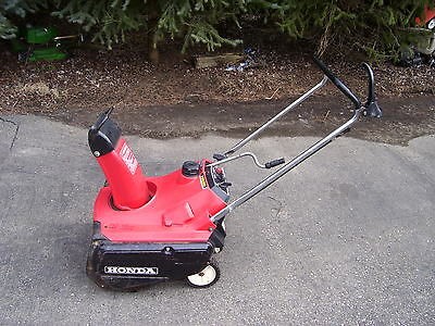 HONDA HS35 GAS SNOWBLOWER / SNOW BLOWER , PULL START 