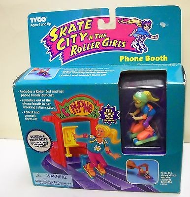 1732 NIB Vintage TYCO Skate City N The Roller Girls Fran & Her Phone 