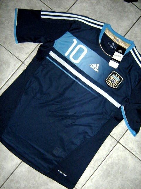 ARGENTINA FORMOTION MESSI AWAY PLAYERS JERSEY 2012   BNWT   