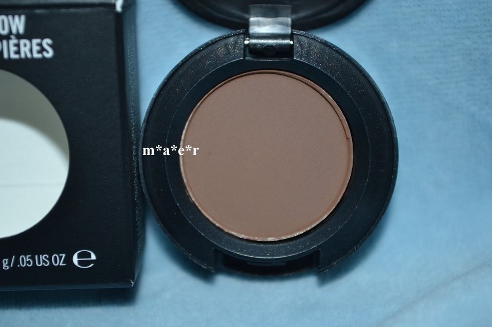 MAC Eye Shadow***ESPRE​SSO***Muted golden brown (Matte)