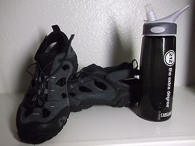 MERRELL Chameleon Maze (Mens 9 ,Dark Grey) AND FREE CAMELBAK 212 