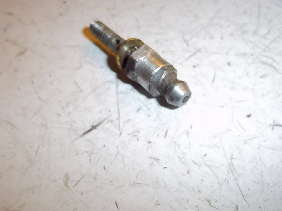 1959 HARLEY DAVIDSON 165 HUMMER SPEEDOMETER DRIVE RETAINER BOLT GREASE 