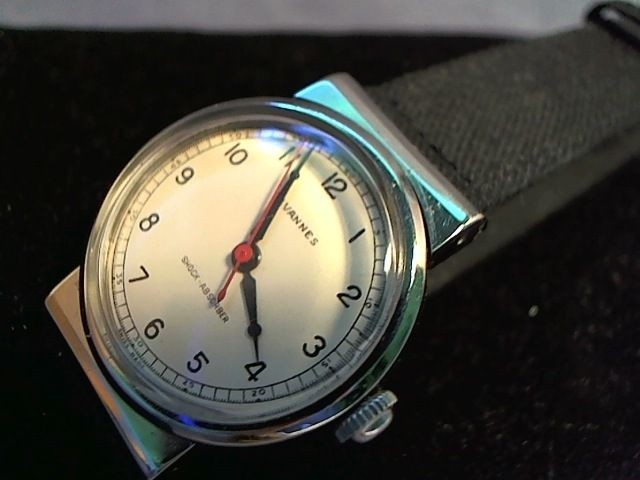   Type Mens Nice 1940s Swiss Cyma TAVANNES Hermetic SS Case Watch