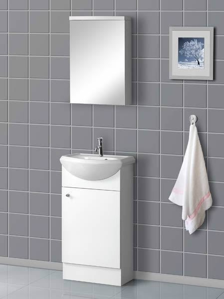 DreamLine 18 Modern Bathroom Vanity. White vanity DLVRB 102 WH