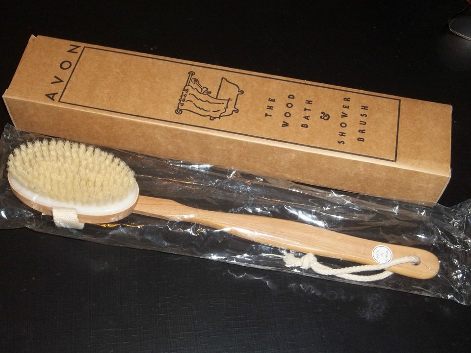 Avon The Wood Bath & Shower Brush Natural Bristle 16 New Old Stock