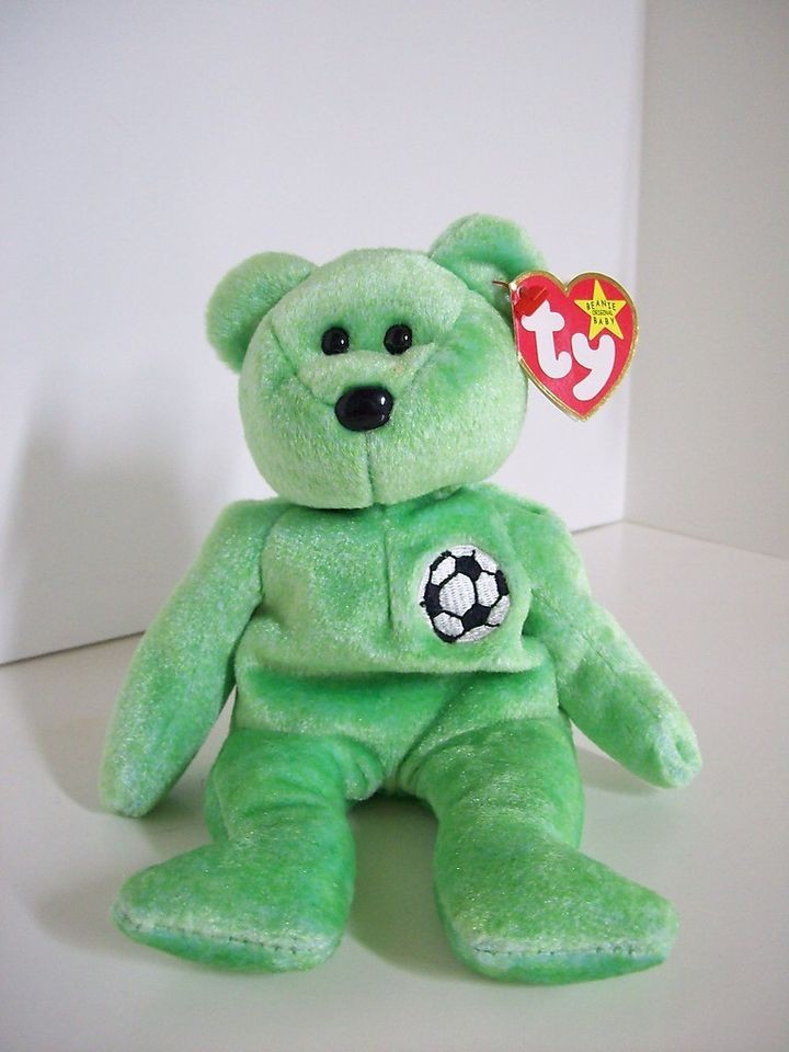 Ty Beanie Babies~5th Generation~Kicks the Green Soccer~Good Heart Tag 