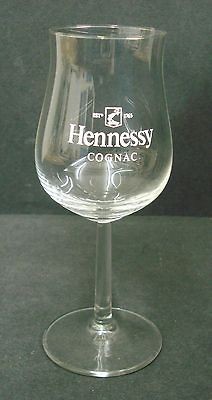 HENNESSY COGNAC STEMMED GLASS PUB HOME BAR USED