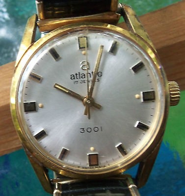 VINTAGE SWISS ATLANTIC 17 JEWELS MENS HAND WIND WATCH GREAT