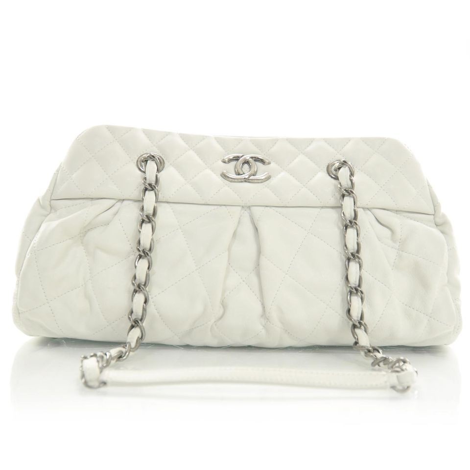 CHANEL Iridescent Calfskin Chic Quilt Bowling Bag White