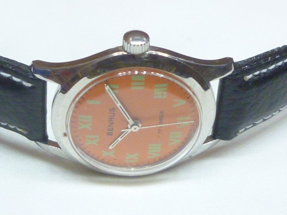 GENUINE VINTAGE BENRUS 17 JEWELS INCABLOC WINDING SWISS WRIST WATCH