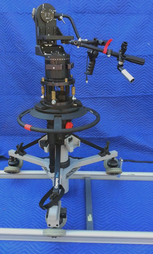 vinten tripod in Tripods & Monopods