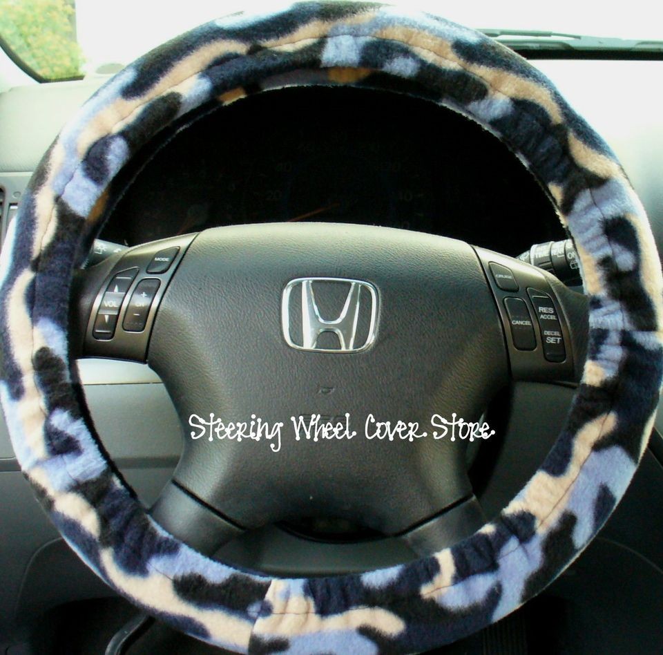 camo steering wheel cover in Parts & Accessories