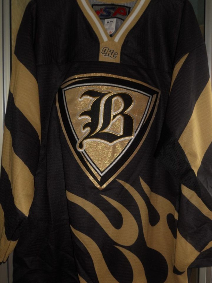 Blazers Hockey Jerseys, M 3X, NWOT