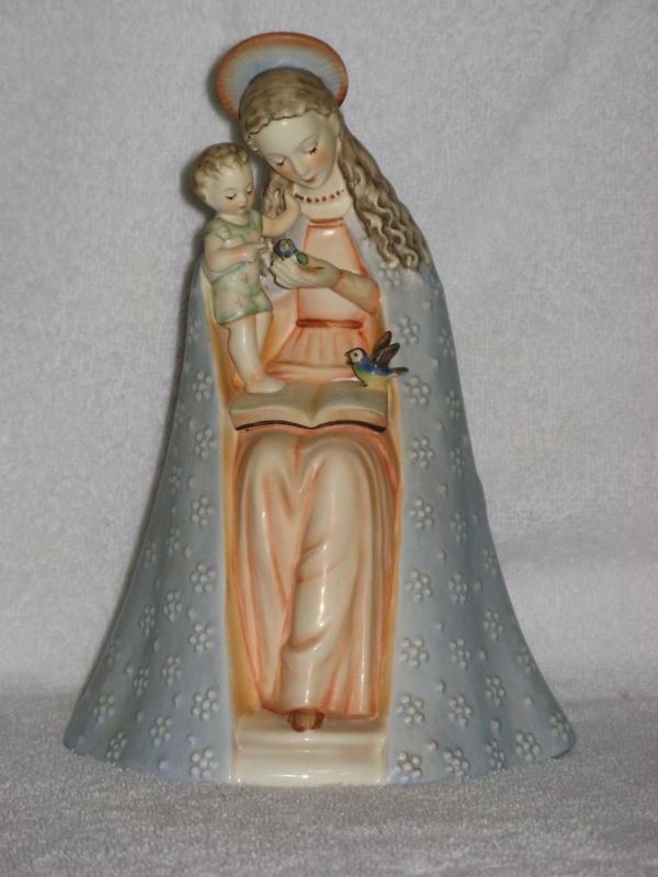 hummel flower madonna in Figurines