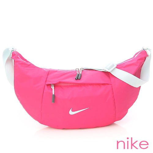 pink nike bag in Clothing, 