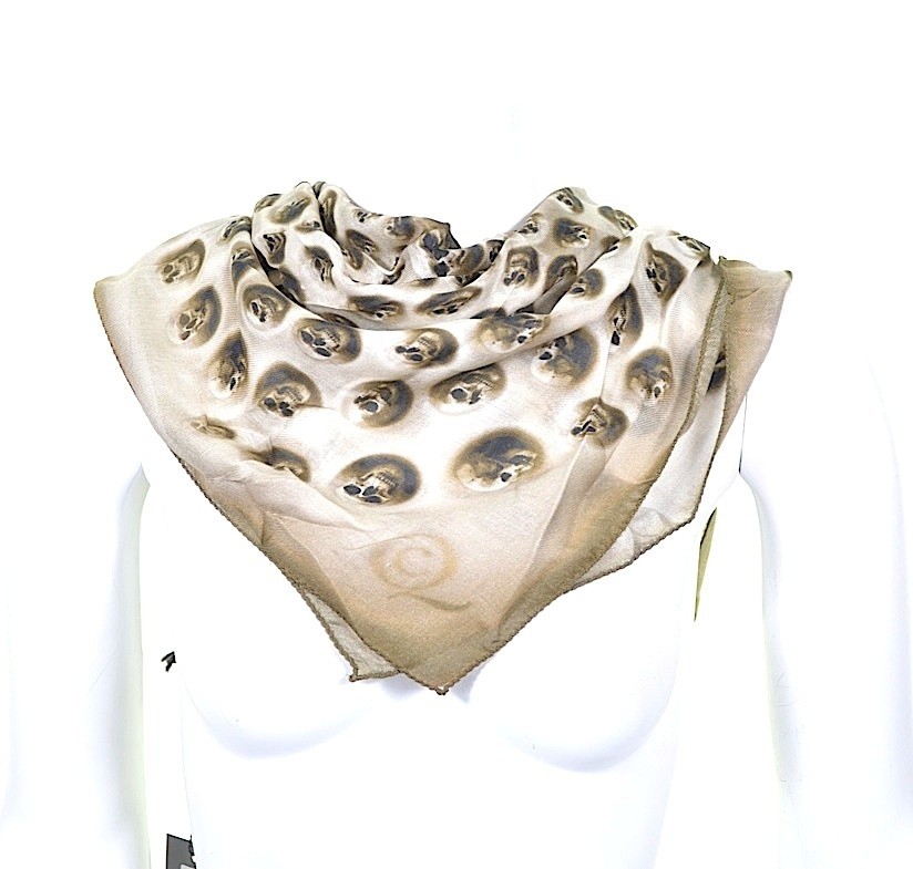 ALEXANDER McQUEEN PORTRAIT SKULL SCARF PASHMINA BANDANA FOULARD BNWT 