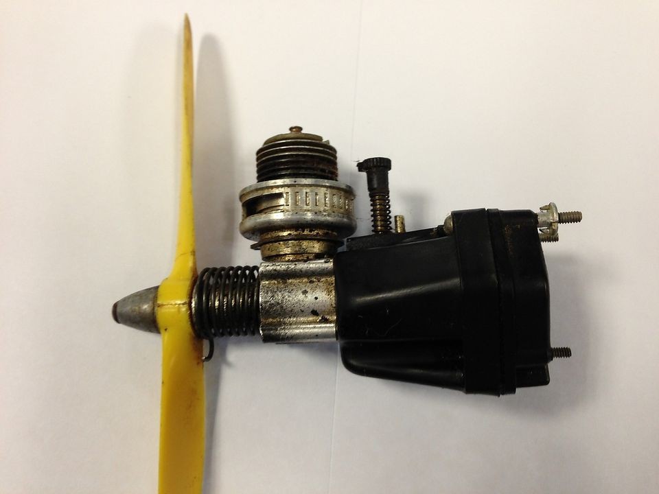   COX .049 DRAGONFLY CONTROL LINE TWO STROKE ENGINE WITH TANK