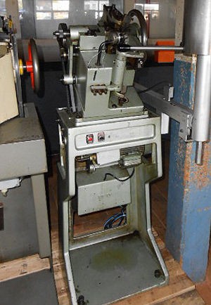 Fasti Model GM Single Curb Chain Making Machine W/Honeywell sensor 