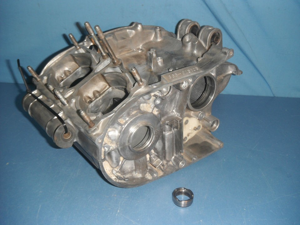 Yamaha Banshee Engine Motor Cases Case Bottom Lower End 