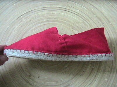 VINTAGE 1960s WOMEN SANDALS ESPADRILLES   MADE IN SPAIN   RED DENIM 