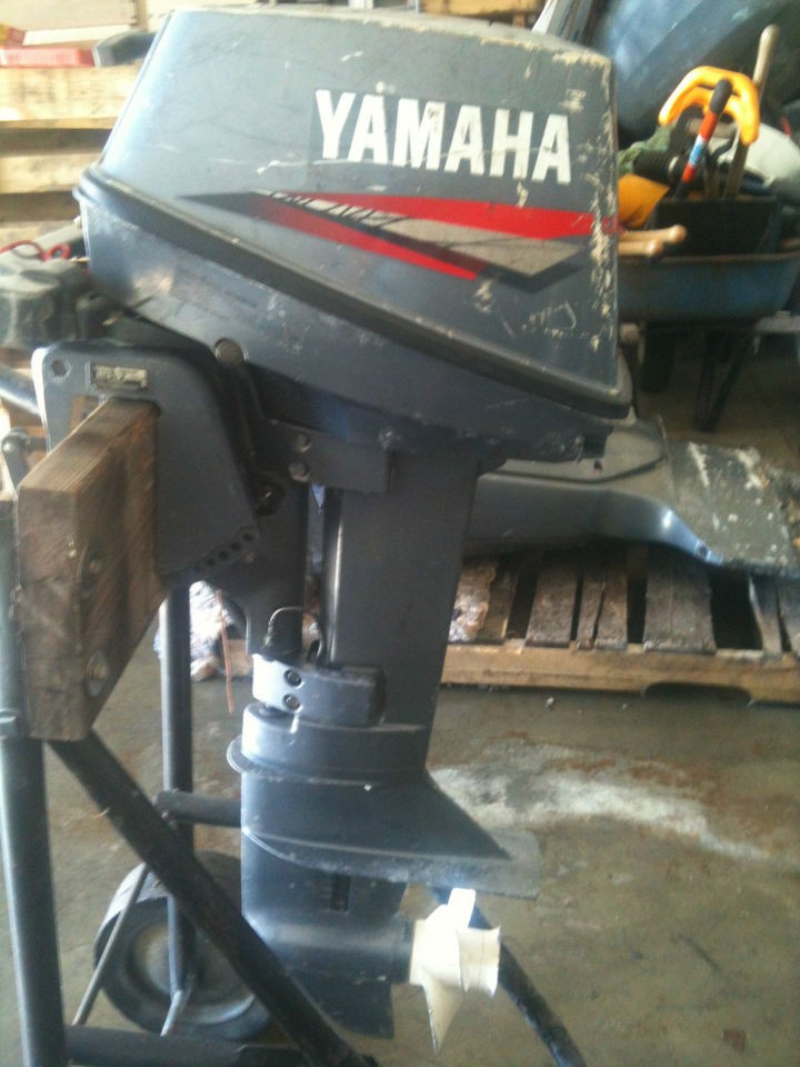 Yamaha 6 hp Outboard Boat Motor Prop Two Stroke 2 Stroke Tiller Dinghy 