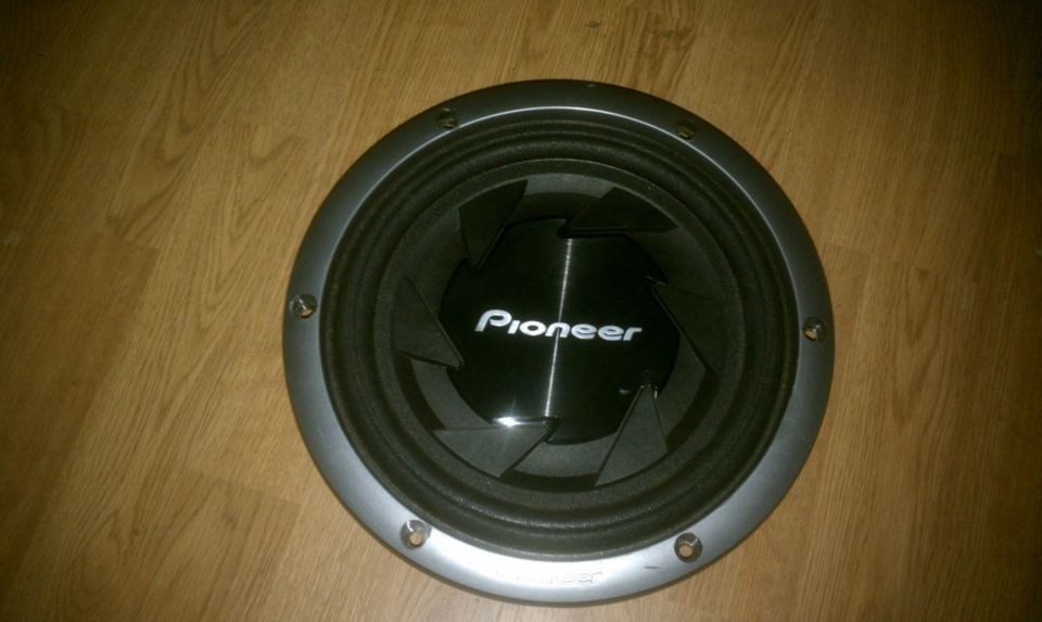 pioneer subwoofer in Consumer Electronics