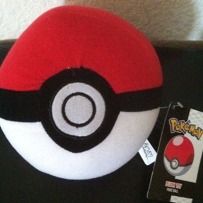 Pokemon Toy Exclusive   Soft Plush Pokeball   POKEBALL (Red & White 