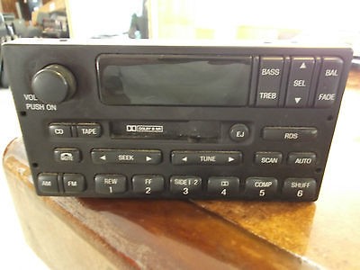 99 00 01 02 Ford Expedition F150 99 01 Navigator Radio Cassette XL1F 