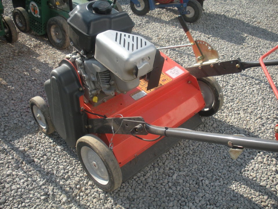 DEMO Husqvarna DT22 Dethatcher Aerator 205CC Briggs Engine. Used Once