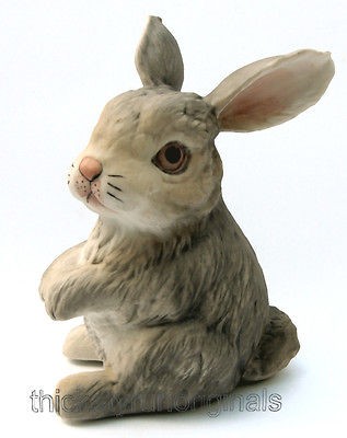 Boehm Porcelain Figurine SITTING BROWN BUNNY RABBIT #400 86