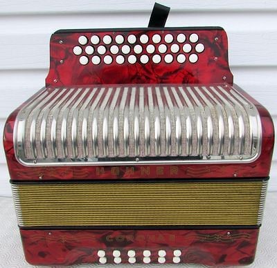 hohner accordion in Accordion & Concertina