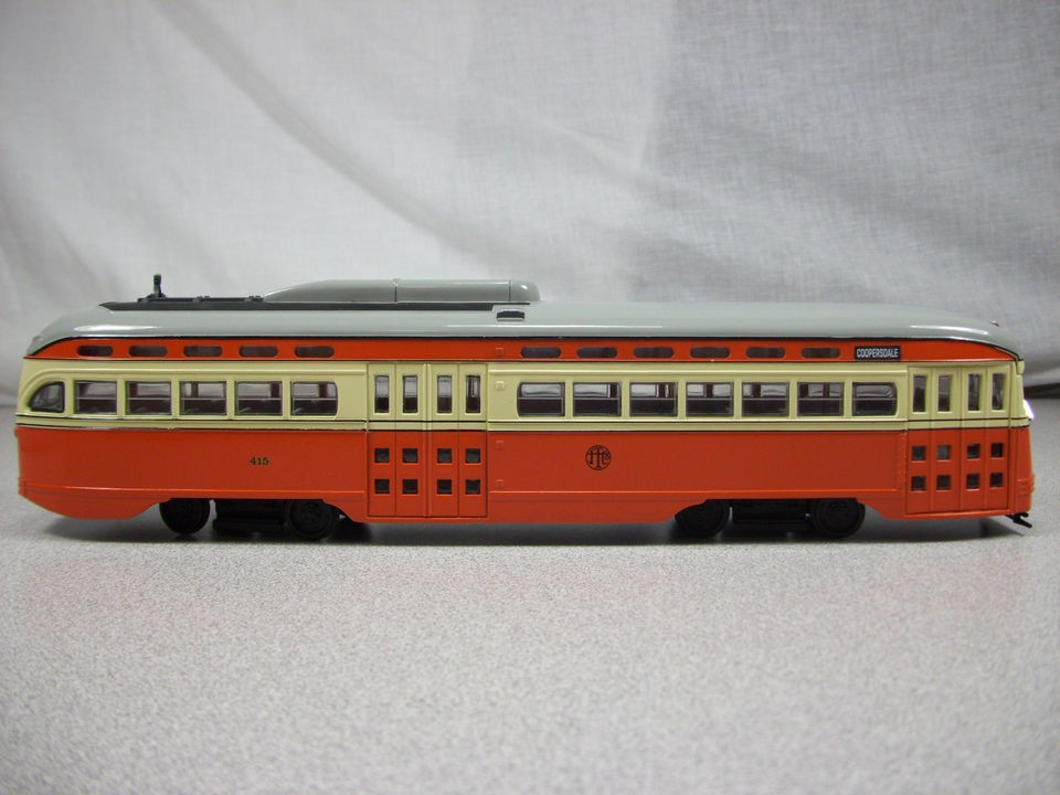 Corgi 2002 PCC Streetcar Toronto 150 Scale Streetcar Limited Edition 