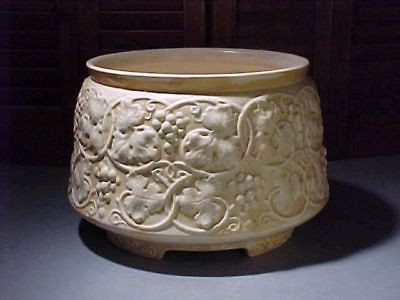 C1915 ROSEVILLE POTTERY 10 inch IVORY FRIEZE JARDINIERE