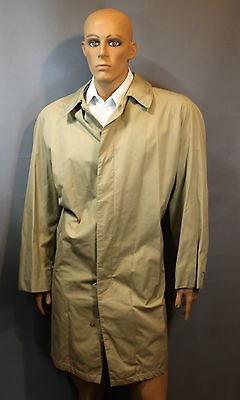N138 Great Tan Macintosh mens trench coat in great condition