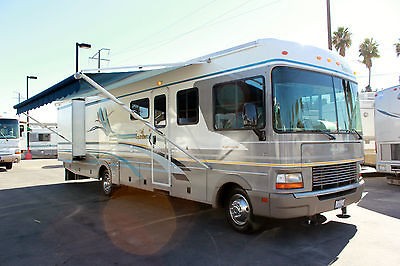   2000 FLEETWOOD BOUNDER 35 TWO SLIDE OUTS RV MOTORHOME   LOW MILES