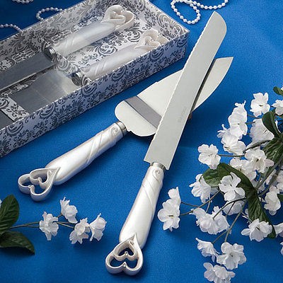 Interlocking Hearts Wedding Cake Serving Set   Cake Knife and Cake 